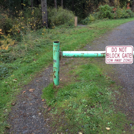 Sign - “Do not block gate - tow away zone” at SW Bray Lane an alternate route to Redwood Deck and lookout